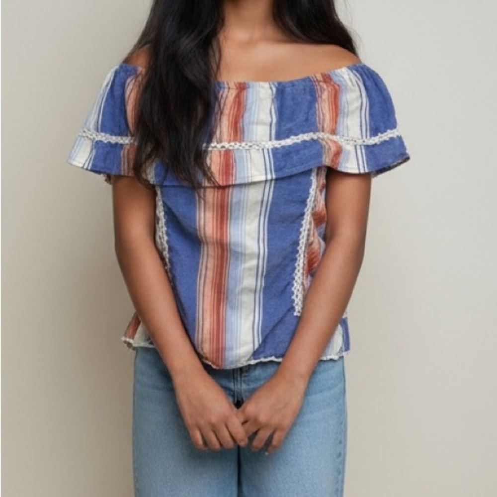 Saylor Off Shoulder Striped Top Size Small